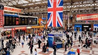 A Walk Through The London Victoria Station London England [upl. by Enitsua794]